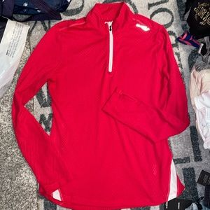 Saucony red women’s half zip M